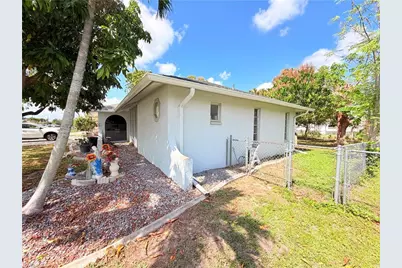 1439 SE 15th St, Cape Coral, FL 33990 - Photo 27