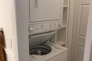 1095 Pine Isle Ln, Naples, FL 34112 - Photo 7