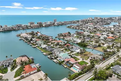 480 Oak Ave, Naples, FL 34108 - Photo 3