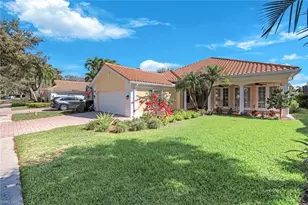 4322 Queen Elizabeth Way, Naples, FL 34119 - Photo 3