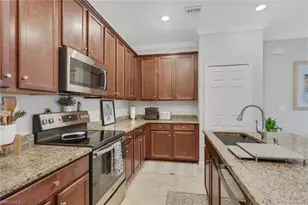 10100 Tin Maple Dr, Estero, FL 33928 - Photo 9