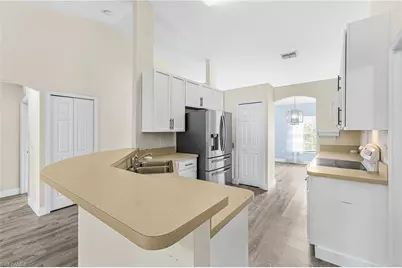 320 Laurel Ave, Lehigh Acres, FL 33974 - Photo 11