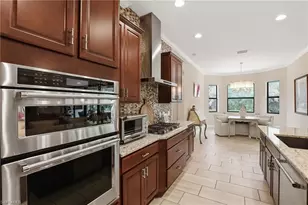 2303 Somerset Pl, Naples, FL 34120 - Photo 19