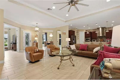 2303 Somerset Pl, Naples, FL 34120 - Photo 11