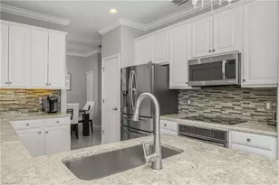 9473 Casoria Ct, Naples, FL 34113 - Photo 7