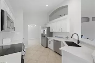 7134 Blue Juniper Ct, Naples, FL 34109 - Photo 5