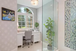 8410 Abbington Cir, Naples, FL 34108 - Photo 11