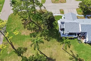 10548 Quincy Ct, Lehigh Acres, FL 33936 - Photo 31