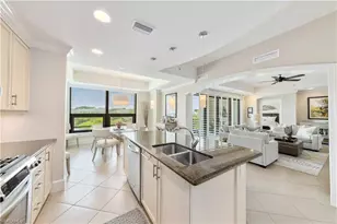 9123 Strada Pl, Naples, FL 34108 - Photo 5