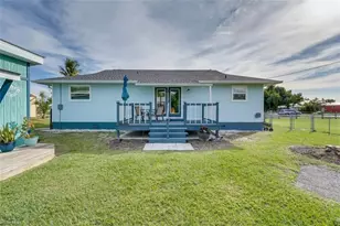 15869 Missouri St, Bokeelia, FL 33922 - Photo 23
