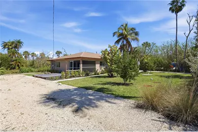 1046 Periwinkle Way, Sanibel, FL 33957 - Photo 3