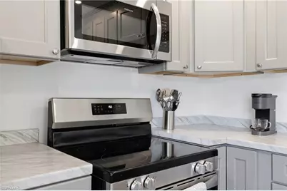 1046 Periwinkle Way, Sanibel, FL 33957 - Photo 25