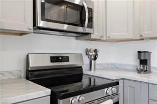 1046 Periwinkle Way, Sanibel, FL 33957 - Photo 25