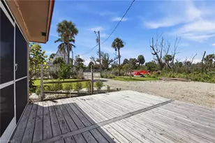 1046 Periwinkle Way, Sanibel, FL 33957 - Photo 9