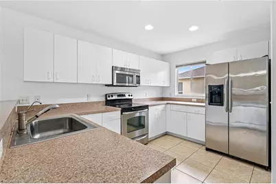 8220 Pennsylvania Blvd, Fort Myers, FL 33967 - Photo 7