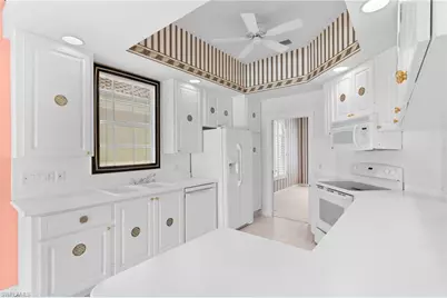 5271 Hawkesbury Way, Naples, FL 34119 - Photo 5