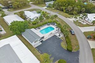 851 Manatee Rd, Naples, FL 34114 - Photo 41