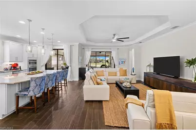 8685 Dilillo Ct, Naples, FL 34119 - Photo 5