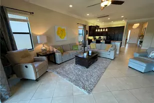 3326 Baltic Dr, Naples, FL 34119 - Photo 9