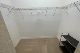 3326 Baltic Dr, Naples, FL 34119 - Photo 15