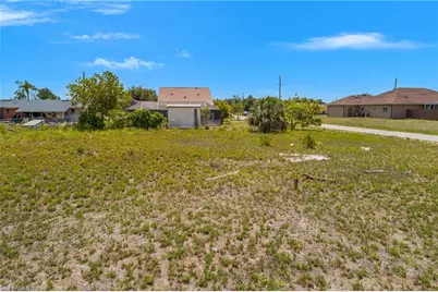 5402 5th St W, Lehigh Acres, FL 33971 - Photo 9
