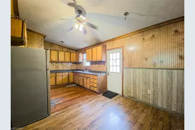 1103 SE 1 St, Chiefland, FL 32626 - Photo 5