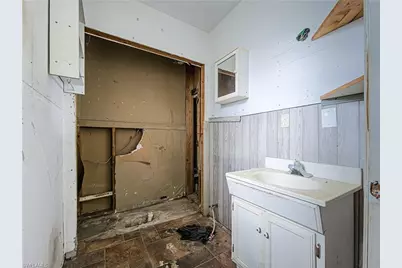 1103 SE 1 St, Chiefland, FL 32626 - Photo 13