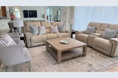 391 4th St S #401, Naples, FL 34102 - Photo 3