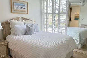 391 4th St S, Naples, FL 34102 - Photo 23