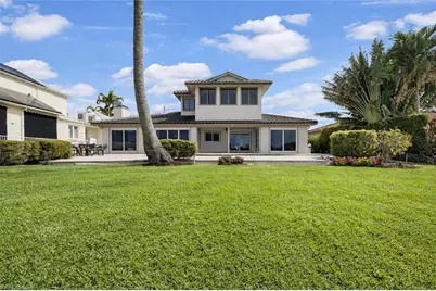 1535 Dolphin Ln, Naples, FL 34102 - Photo 9