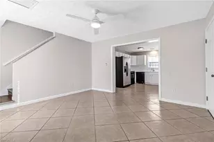 518 Leawood Cir, Naples, FL 34104 - Photo 9