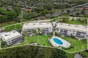 215 Cypress Way E, Naples, FL 34110 - Photo 27