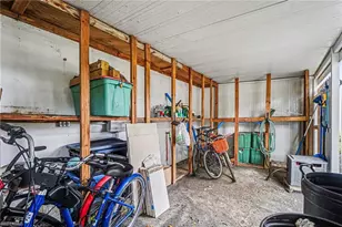 215 Cypress Way E, Naples, FL 34110 - Photo 23