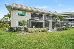 215 Cypress Way E, Naples, FL 34110 - Photo 3