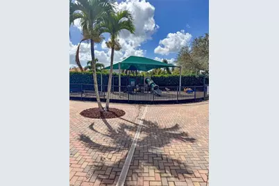 2094 Grove Dr, Naples, FL 34120 - Photo 39