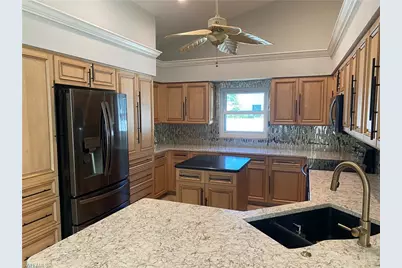 71 Heritage Way, Naples, FL 34110 - Photo 11