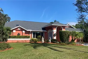 71 Heritage Way, Naples, FL 34110 - Photo 3