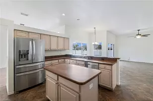 1728 NW 7th Ave, Cape Coral, FL 33993 - Photo 9