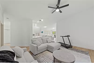 4748 San Carlo Ct, Naples, FL 34109 - Photo 7