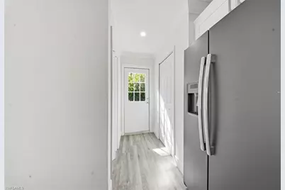 360 Desoto Blvd S, Naples, FL 34117 - Photo 21