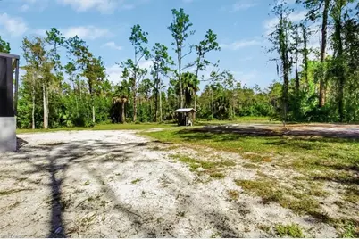 360 Desoto Blvd S, Naples, FL 34117 - Photo 31