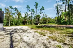 360 Desoto Blvd S, Naples, FL 34117 - Photo 31