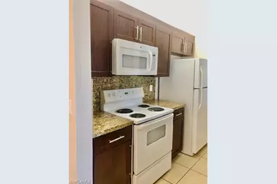 150 Santa Clara Dr #15, Naples, FL 34104 - Photo 7