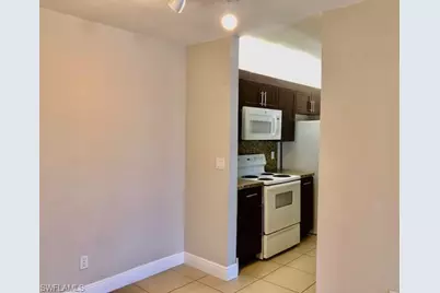 150 Santa Clara Dr #15, Naples, FL 34104 - Photo 5