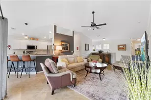 359 Dover Pl, Naples, FL 34104 - Photo 11