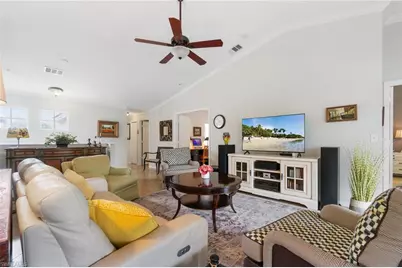 359 Dover Pl #E204, Naples, FL 34104 - Photo 5