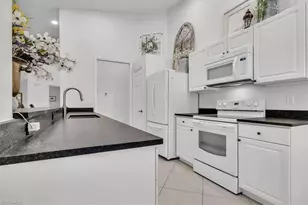 1215 Imperial Dr, Naples, FL 34110 - Photo 11