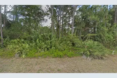227 Victoria Ave S, Lehigh Acres, FL 33974 - Photo 3