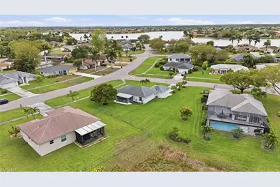 750 Cherry Blossom Ct, Naples, FL 34120 - Photo 23