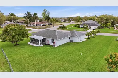 750 Cherry Blossom Ct, Naples, FL 34120 - Photo 21